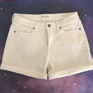 Banana Republic roll up white shorts